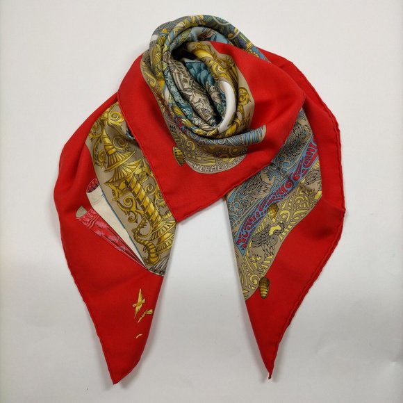 Hermes scarf Carre 90 Reds Silk100% - Picture 2 of 10